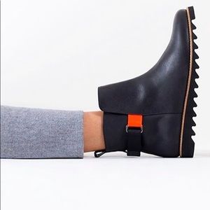 ⭐️Reality Studio Billy Boot Size 8